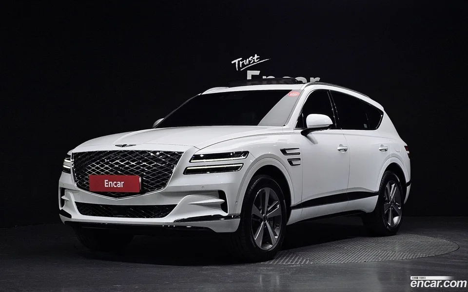 Genesis GV80 2.5T AWD 2023 — photo 1, buy with delivery to Moscow