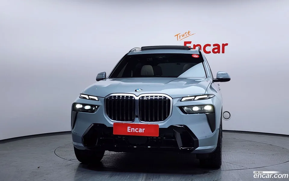 BMW X7 xDrive 40i M 6 2024 — миниатюра 3