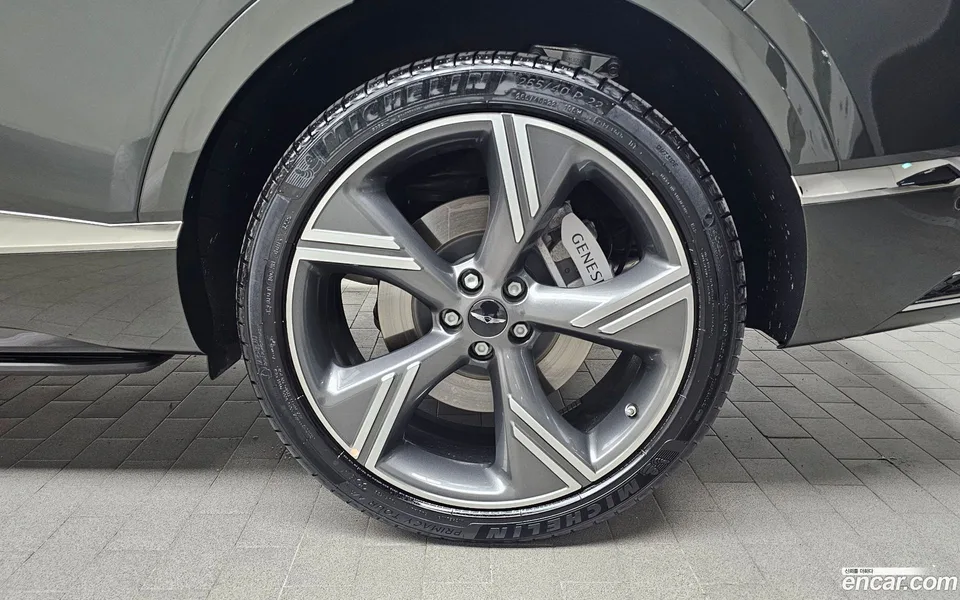 Genesis GV80 2.5T 2WD 2025 — миниатюра 2
