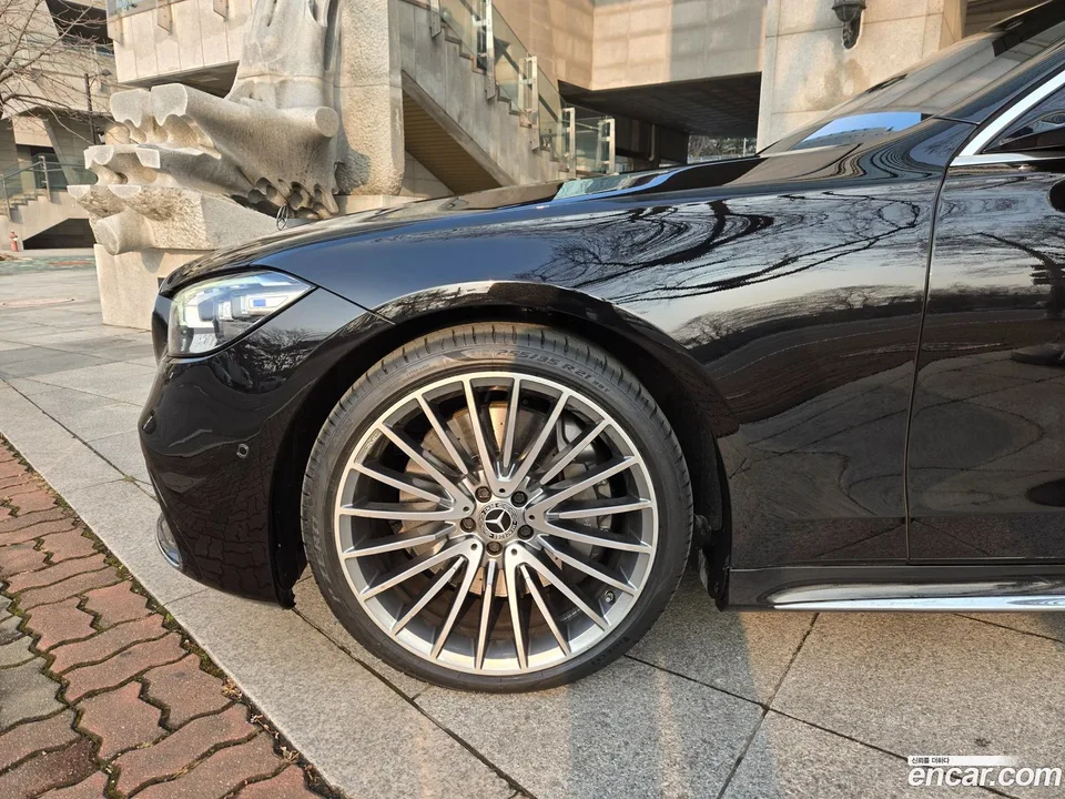 Mercedes-Benz S-Class S500L 4MATIC 2024 — миниатюра 2