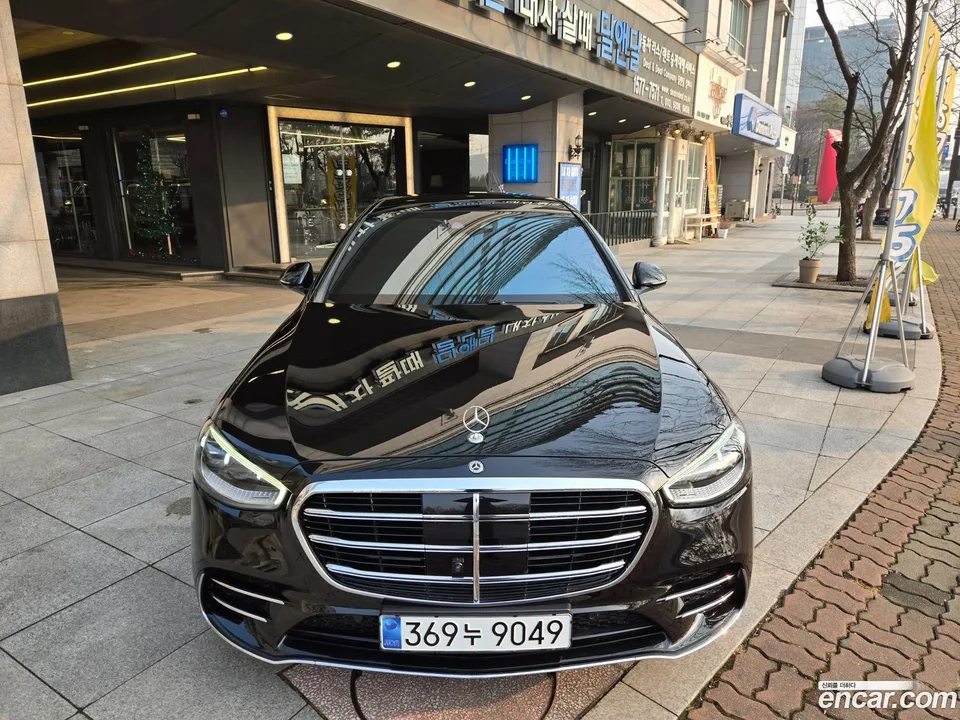 Mercedes-Benz S-Class S500L 4MATIC 2024 — миниатюра 3