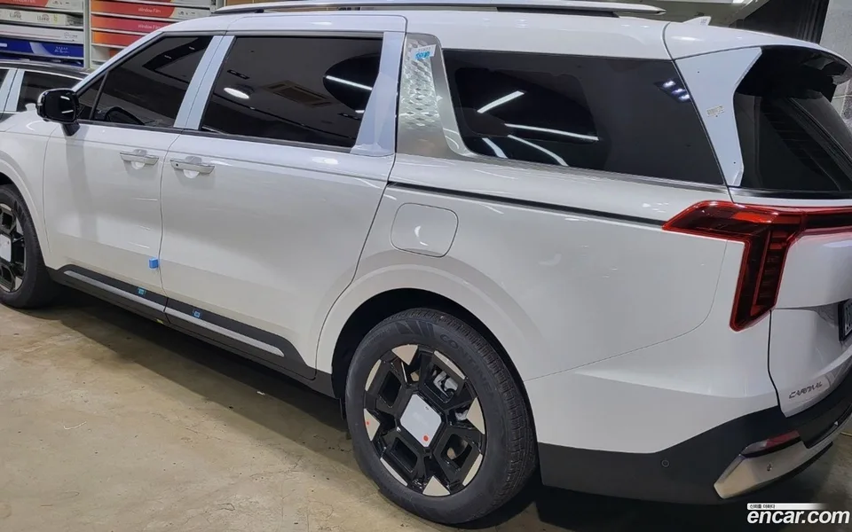 Kia Carnival HEV 9 2025 — миниатюра 3