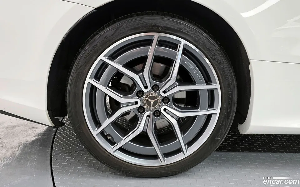 Mercedes-Benz E-Class E300d 4MATIC 2022 — миниатюра 2