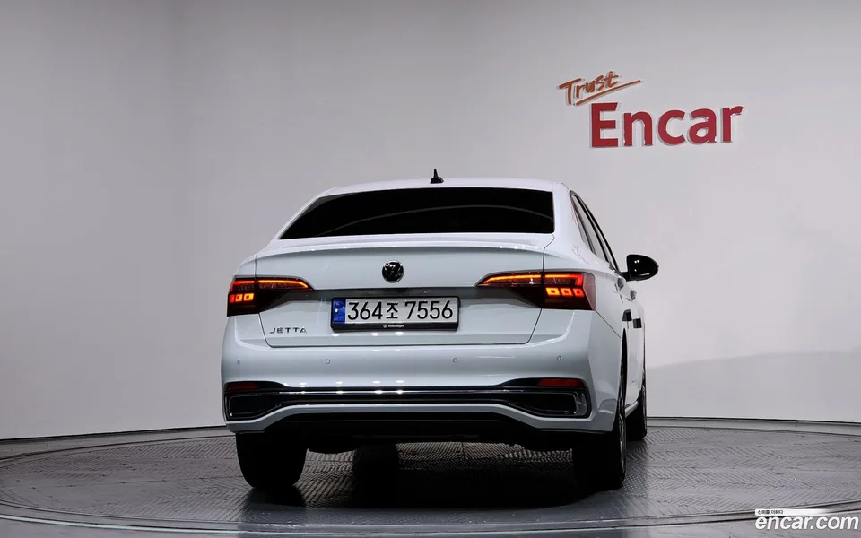 Volkswagen Jetta 1.5 TSI 2023 — миниатюра 4