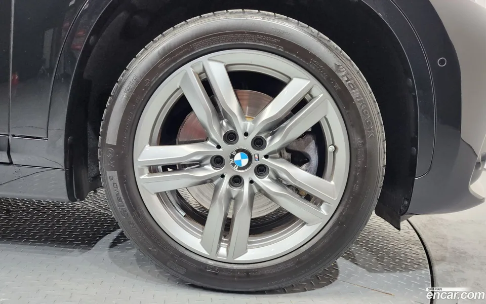 BMW X1 xDrive 20i M 2022 — миниатюра 5
