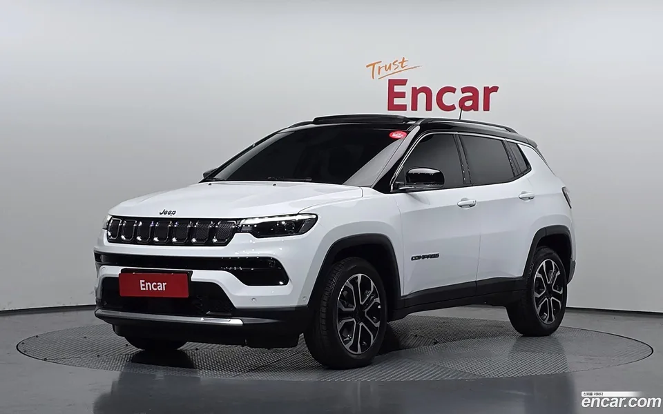 Jeep Compass 2.4 AWD 2022 — фото 1, купить с доставкой в Москву