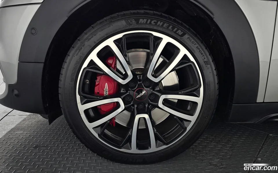 MINI Cooper S Countryman JCW 2023 — миниатюра 2