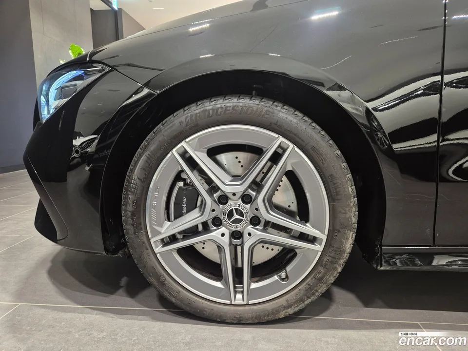 Mercedes-Benz CLA-Class CLA250 4MATIC 2025 — миниатюра 2