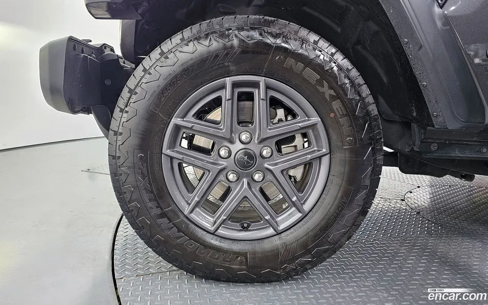 Jeep Wrangler 2.0 S 4 2024 — миниатюра 2
