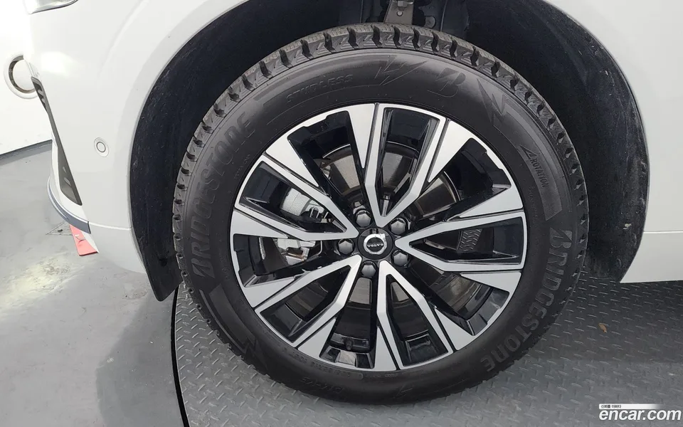 Volvo XC60 B5 2024 — миниатюра 2