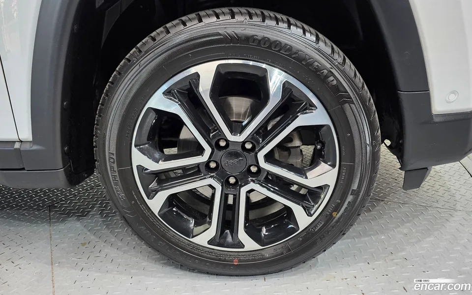 Jeep Compass 2.4 AWD 2022 — миниатюра 2