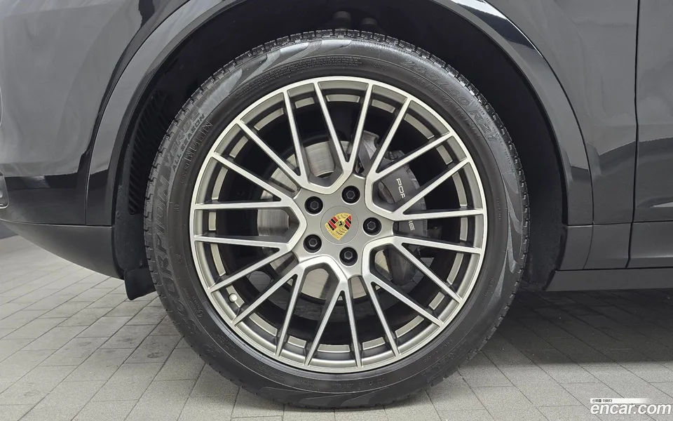 Porsche Cayenne 3.0 2023 — миниатюра 5