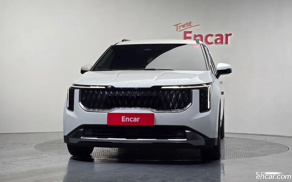 Kia Carnival 9 2024 — thumbnail 3