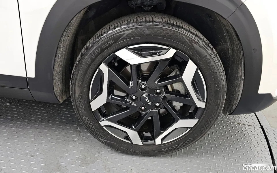 Kia Seltos 1.6 2WD 2024 — миниатюра 2