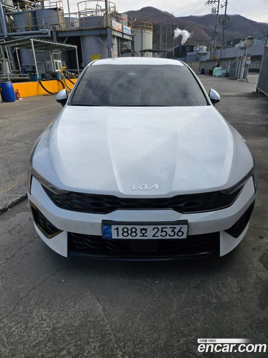 Kia K5 Hybrid 2025 — фото 1, купить с доставкой в Москву