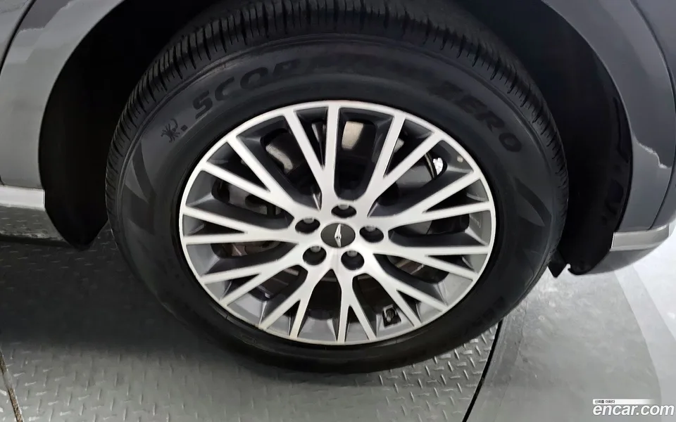 Genesis GV80 2.5T 2WD 2022 — миниатюра 5