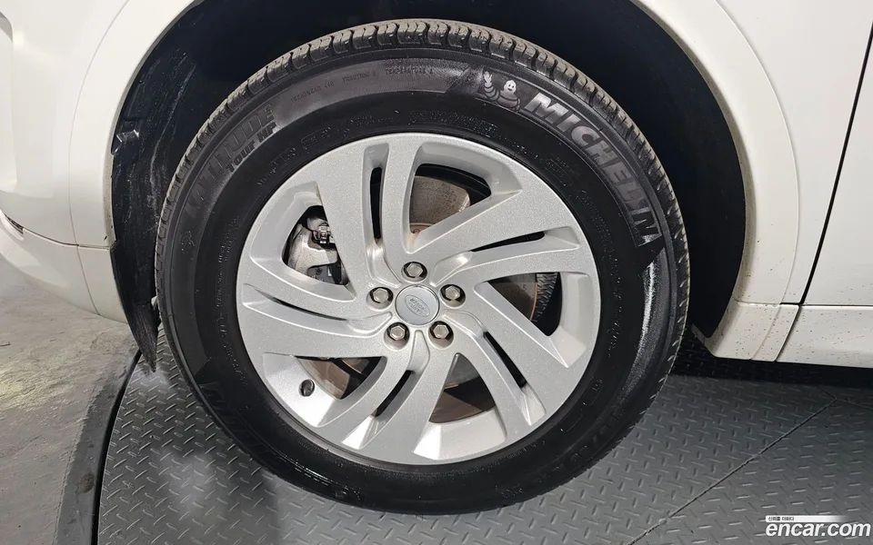 Land Rover Discovery Sport P250 S 2024 — миниатюра 2