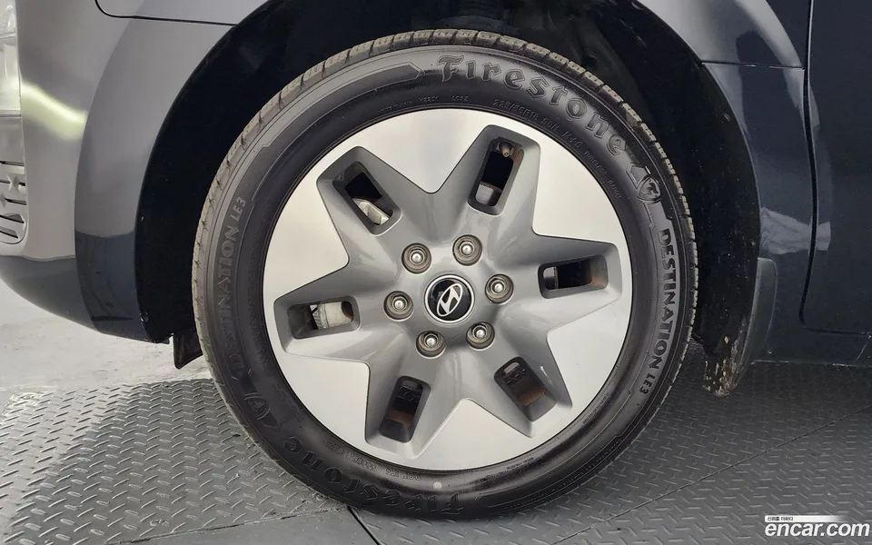 Hyundai Staria HEV 1.6 9 2024 — миниатюра 5