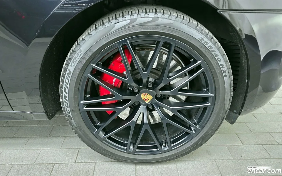 Porsche Macan 2.9 GTS 2022 — миниатюра 2