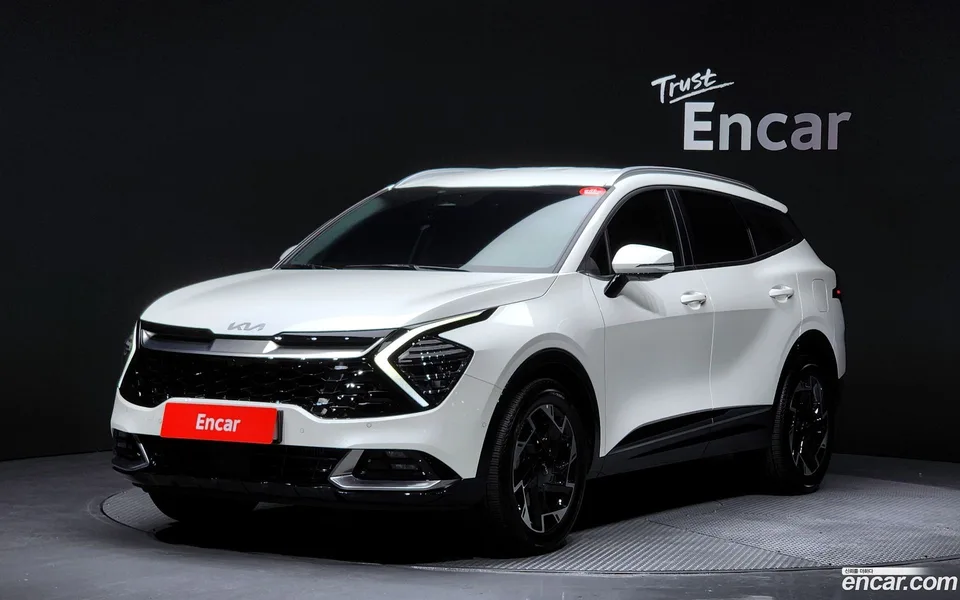 Kia Sportage 2.0 2WD 2022 — фото 1, купить с доставкой в Москву