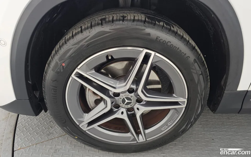 Mercedes-Benz GLA-Class GLA250 4MATIC 2022 — миниатюра 2