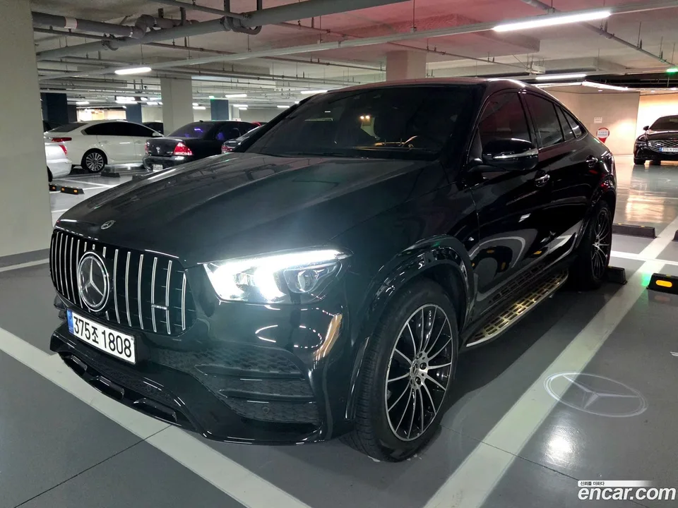 Mercedes-Benz GLE-Class GLE400d 4MATIC 2022 — фото 1, купить с доставкой в Москву