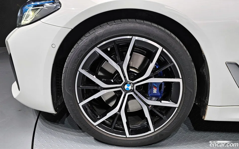 BMW 5 Series 530i M 2023 — миниатюра 5