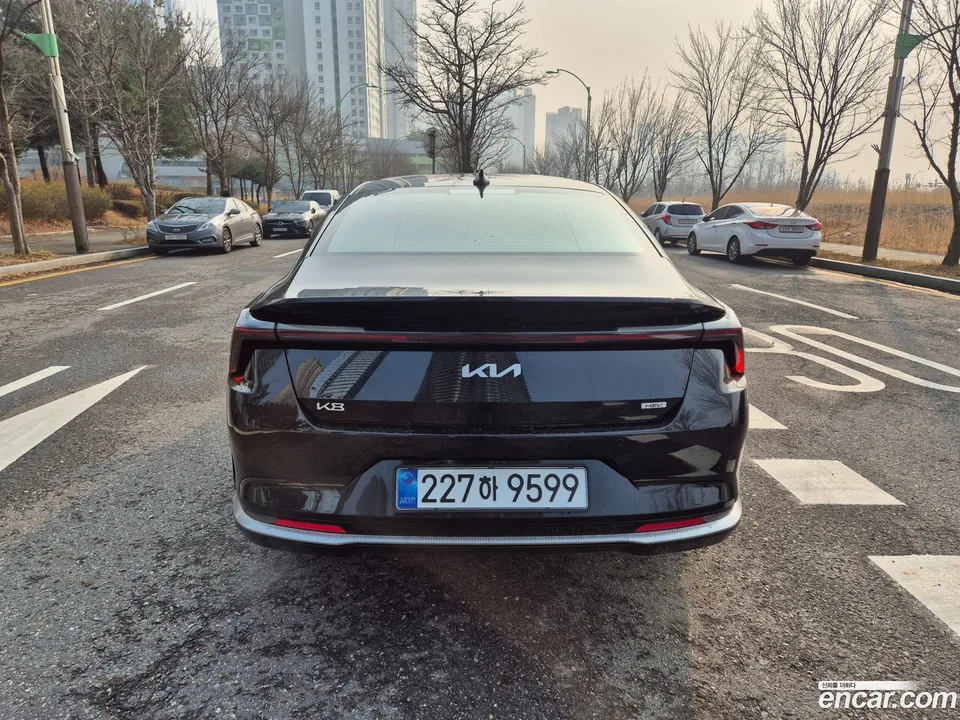 Kia K8 Hybrid 2025 — миниатюра 4