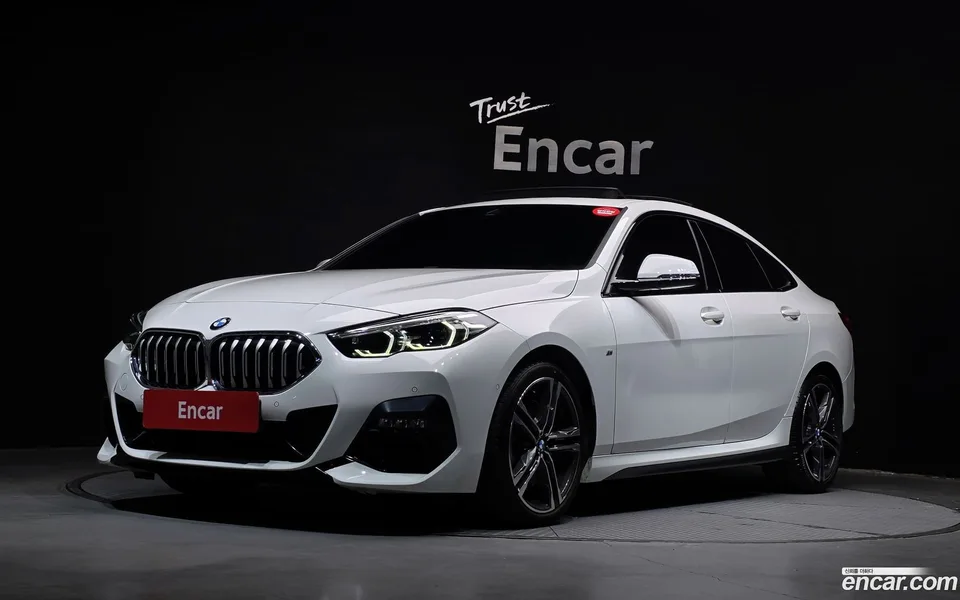 BMW 2 Series Gran Coupe 220i M 2023 — фото 1, купить с доставкой в Москву