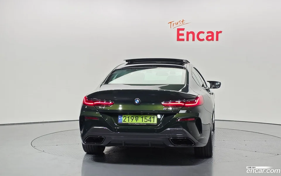 BMW 8 Series M850i xDrive 2025 — миниатюра 4