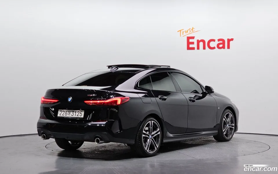 BMW 2 Series Gran Coupe 220i M 2024 — фото 1, купить с доставкой в Москву