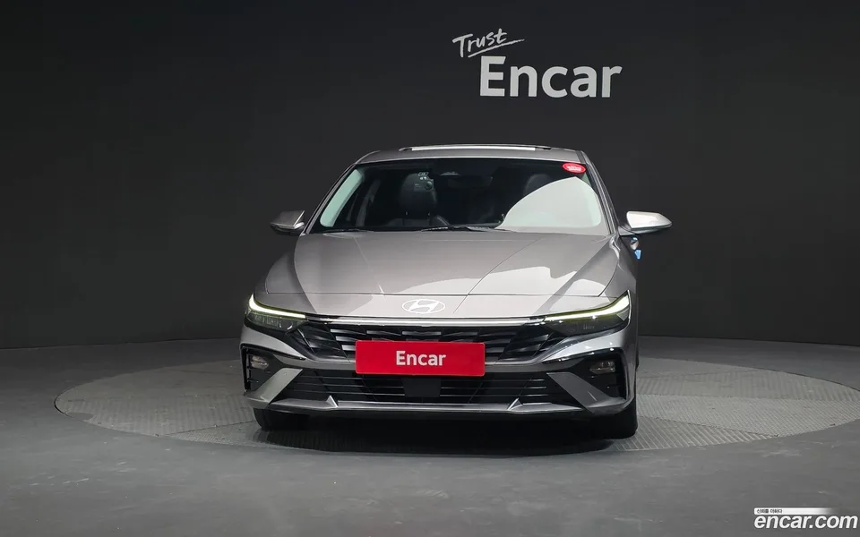 Hyundai Avante CN7 Hybrid 2023 — миниатюра 3