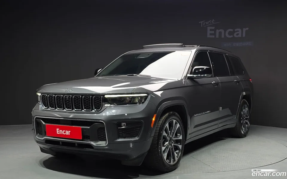 Jeep Grand Cherokee L 3.6 2022 — фото 1, купить с доставкой в Москву