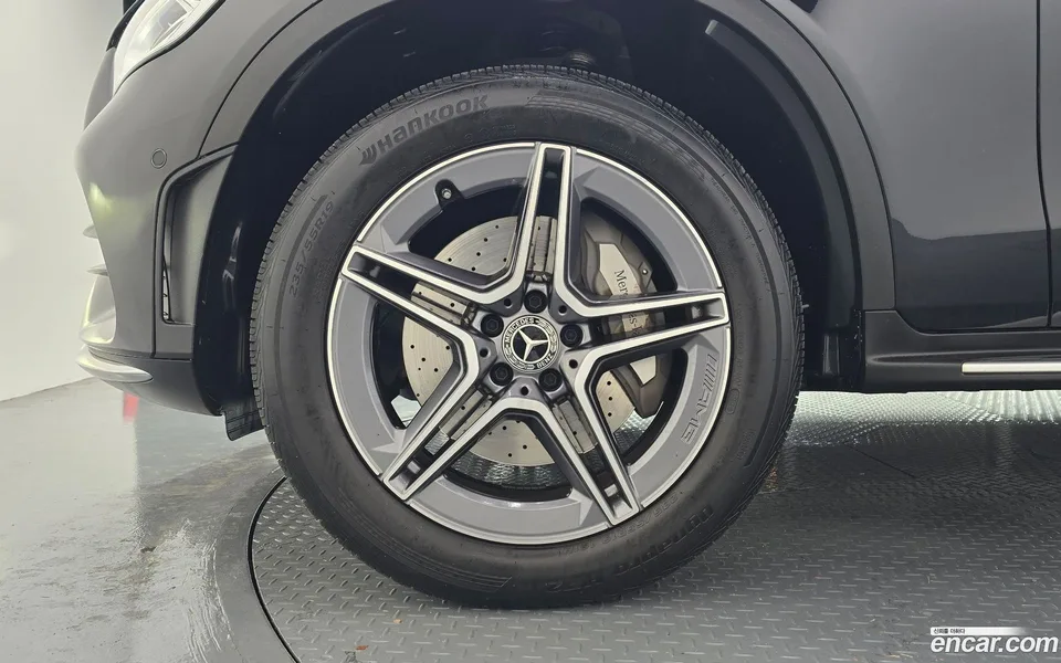 Mercedes-Benz GLC-Class GLC300e 4MATIC 2023 — миниатюра 2