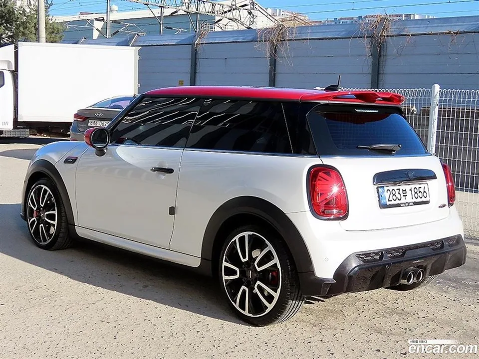 MINI Cooper S JCW 2024 — миниатюра 3