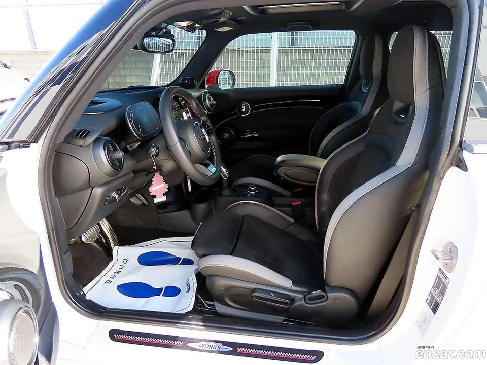 MINI Cooper S JCW 2024 — миниатюра 5
