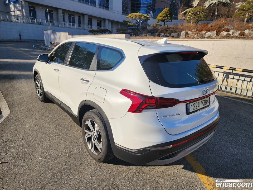 Hyundai SantaFe 2.2 2WD 2022 — миниатюра 2