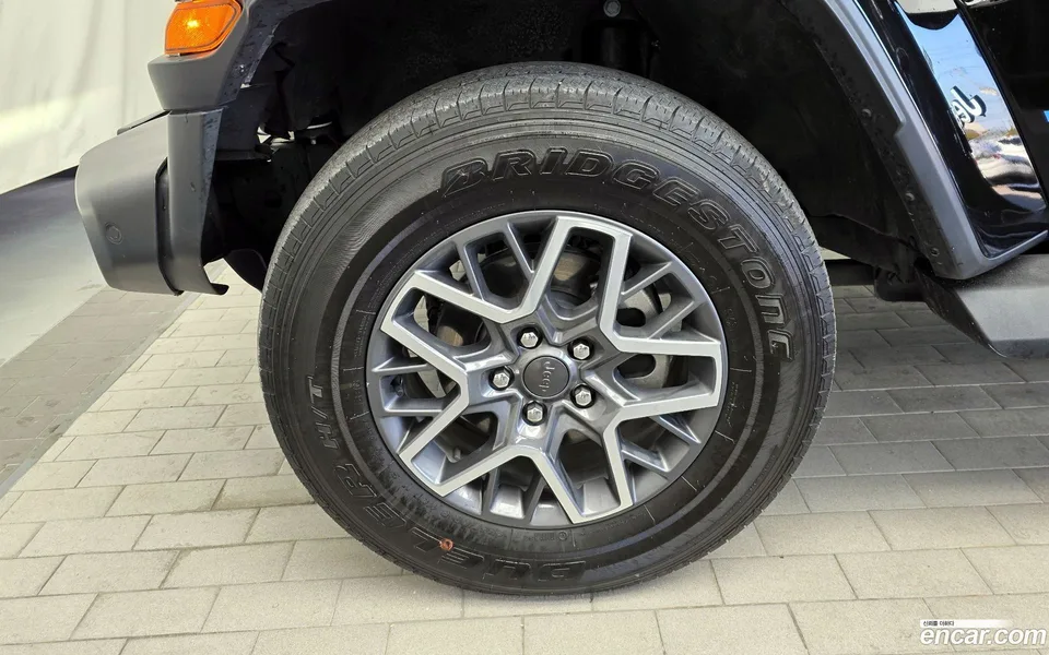 Jeep Wrangler 2.0 4 4xe 2022 — миниатюра 2