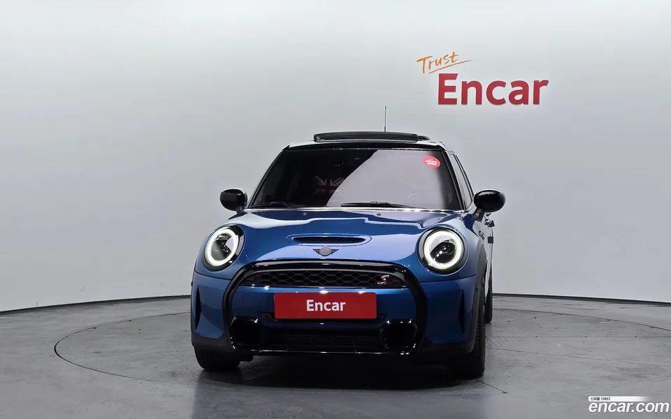 MINI Cooper S 5 2023 — миниатюра 3