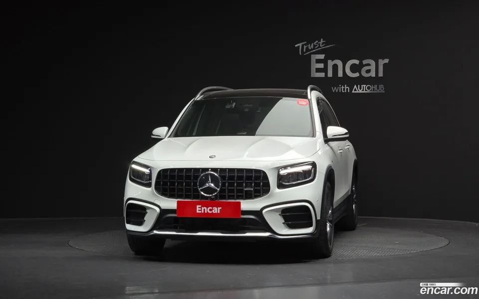 Mercedes-Benz GLB-Class AMG GLB35 4MATIC 2025 — миниатюра 3