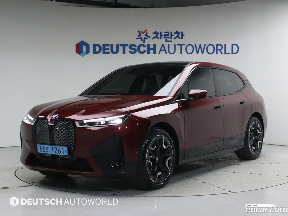 BMW iX xDrive50 2024 — фото 1, купить с доставкой в Москву