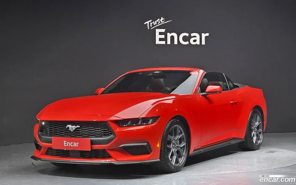 Ford Mustang 2.3 2024 — фото 1, купить с доставкой в Москву