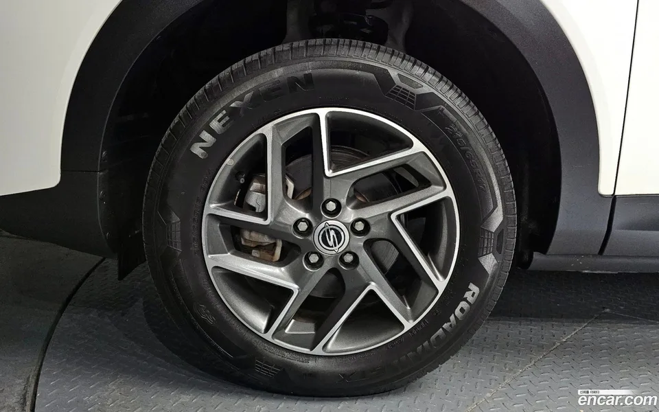 KG Mobility Korando EV (e-Motion) E5 2022 — миниатюра 2