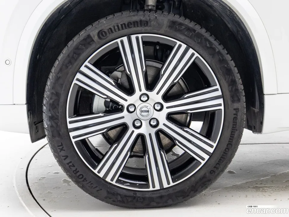 Volvo XC90 B6 2025 — миниатюра 5