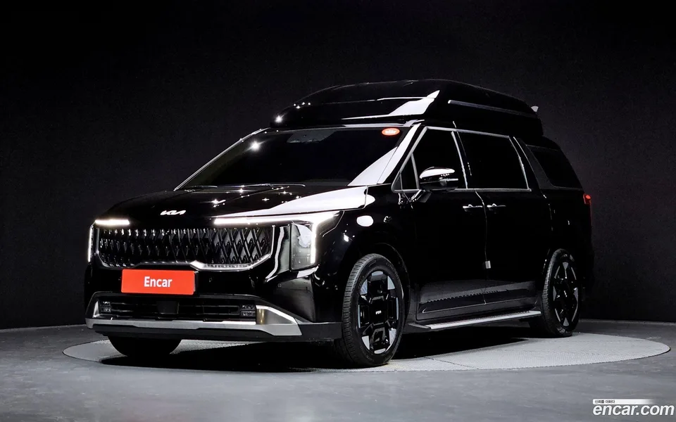 Kia Carnival 7 2024 — фото 1, купить с доставкой в Москву