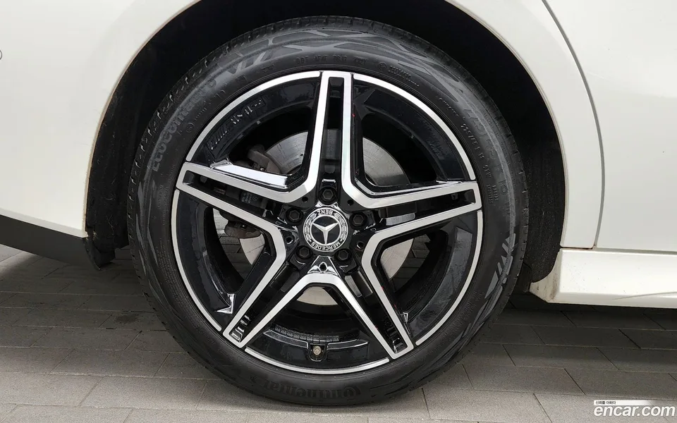 Mercedes-Benz CLA-Class CLA250 4MATIC 2022 — миниатюра 2