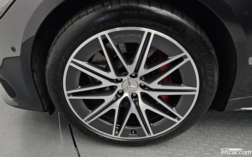 Mercedes-Benz AMG GT 4 43 4MATIC+ 2022 — миниатюра 2