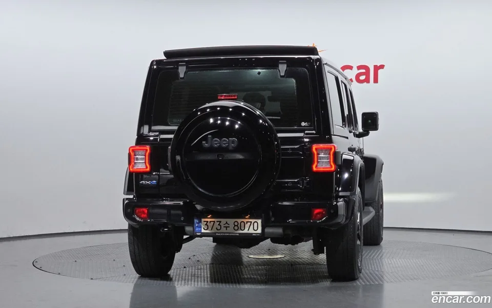 Jeep Wrangler 2.0 4 4xe 2022 — миниатюра 4