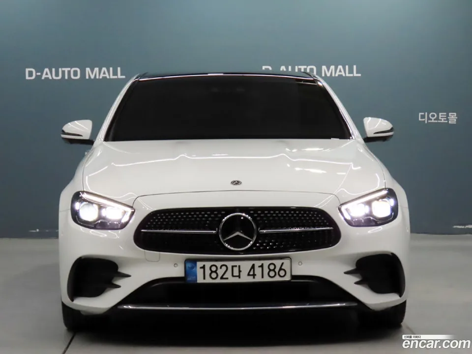 Mercedes-Benz E-Class E350 4MATIC AMG Line 2022 — миниатюра 2