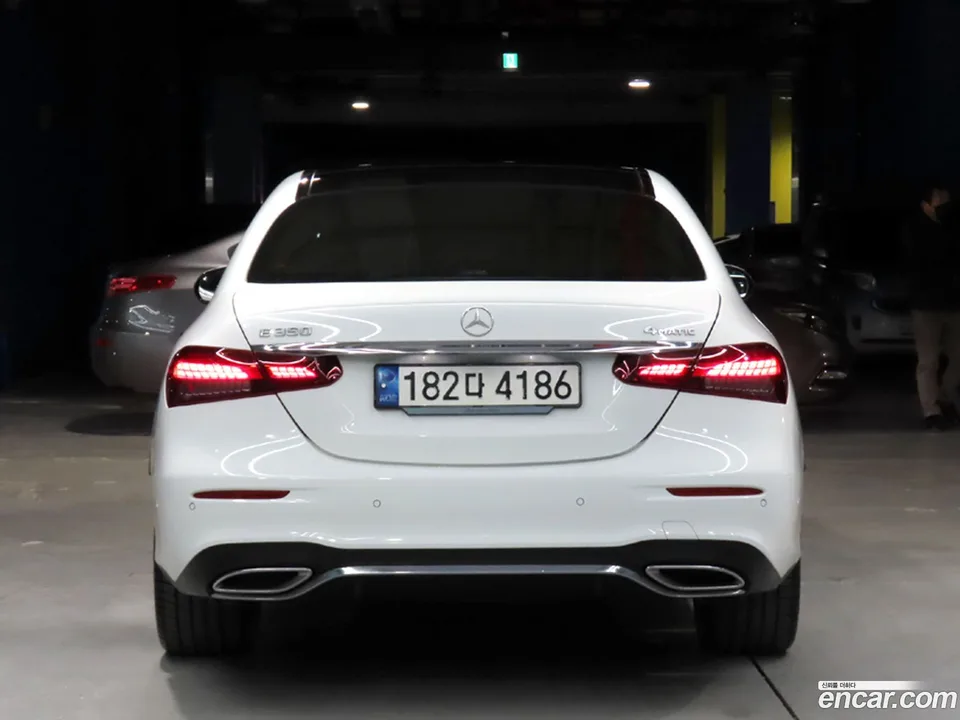Mercedes-Benz E-Class E350 4MATIC AMG Line 2022 — миниатюра 3